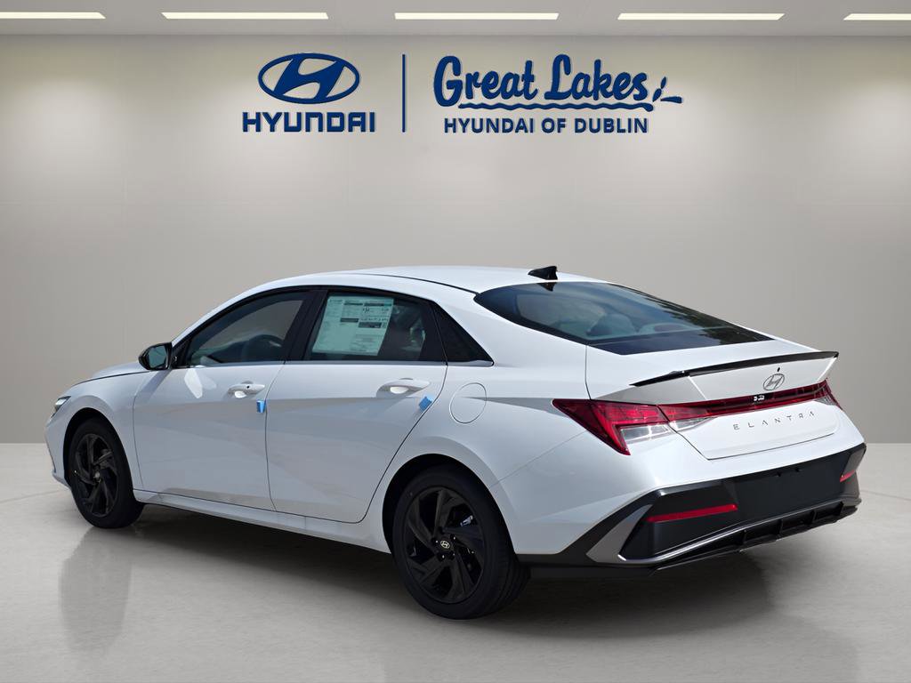 New 2026 Hyundai Elantra SEL Sport image 3