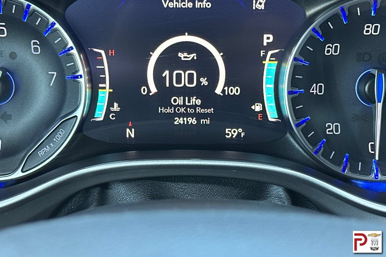 Used 2025 Chrysler Pacifica Select FWD image 32