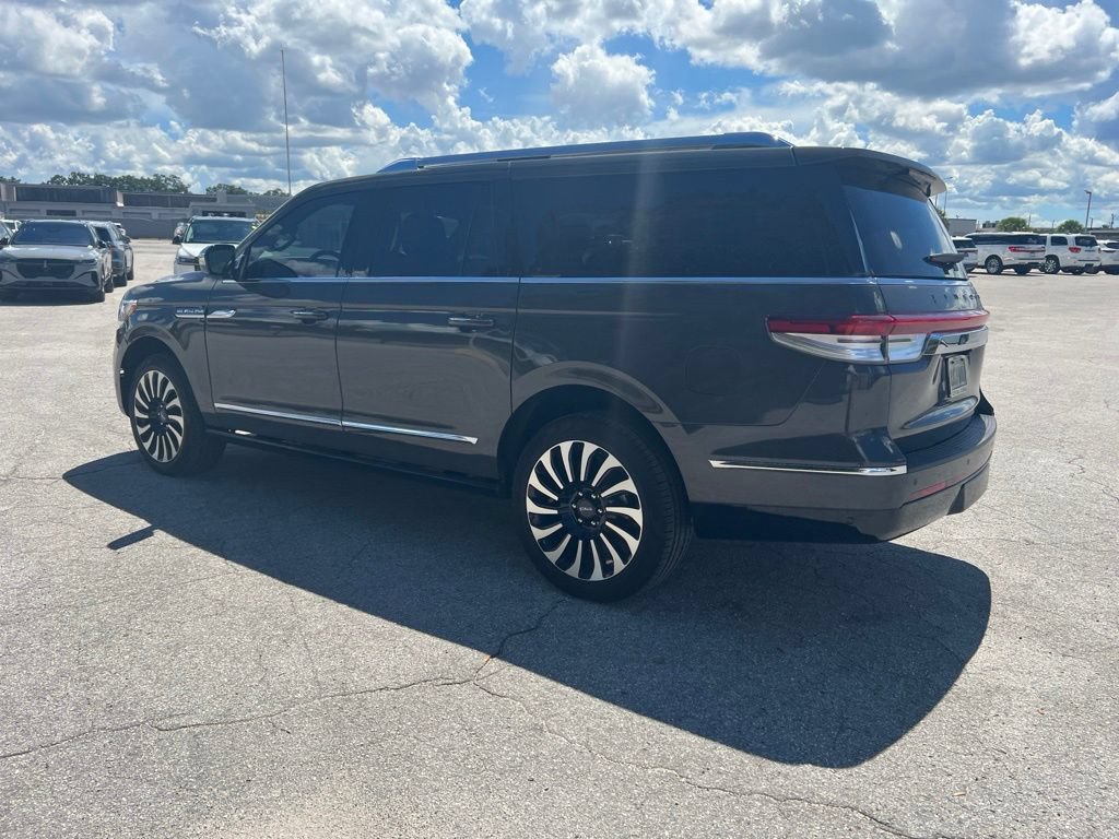 Used 2024 Lincoln Navigator L Black Label AWD/4WD image 5