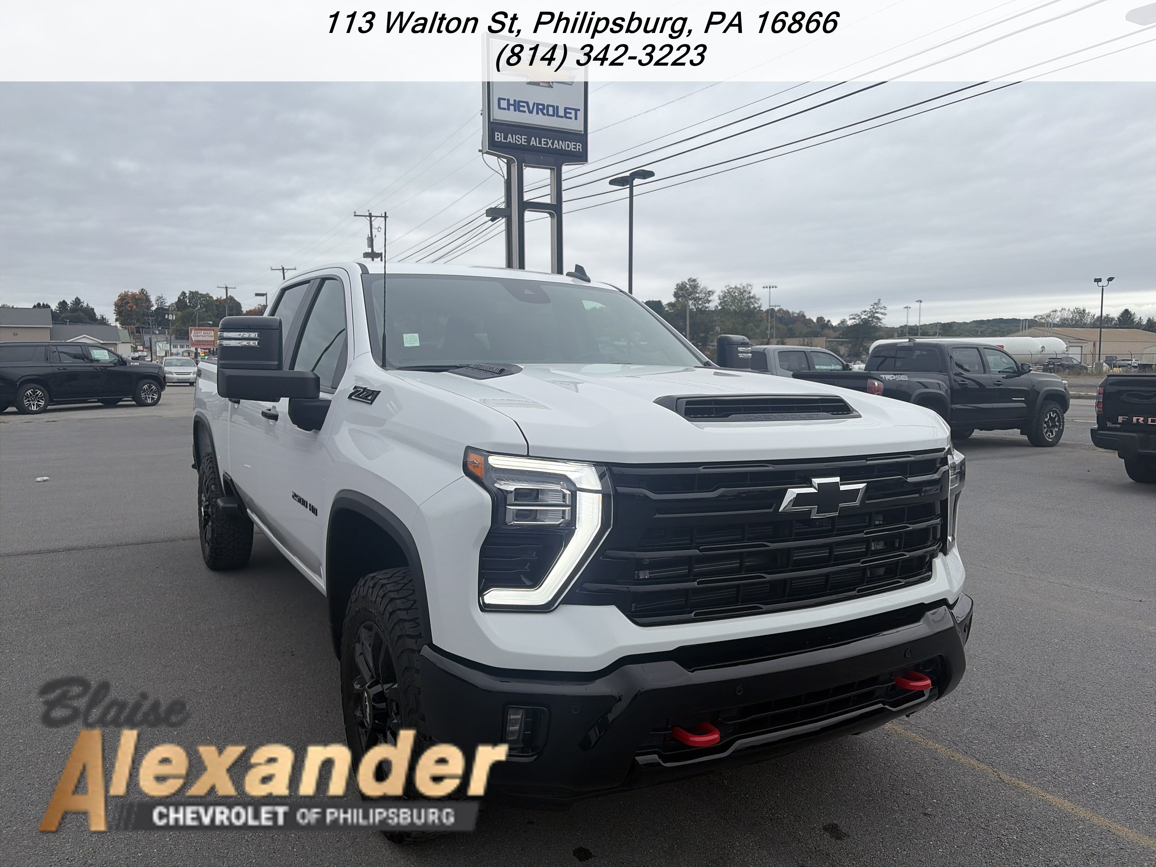 New 2026 Chevrolet Silverado 2500 LT w/ Trail Boss Package AWD/4WD image 1