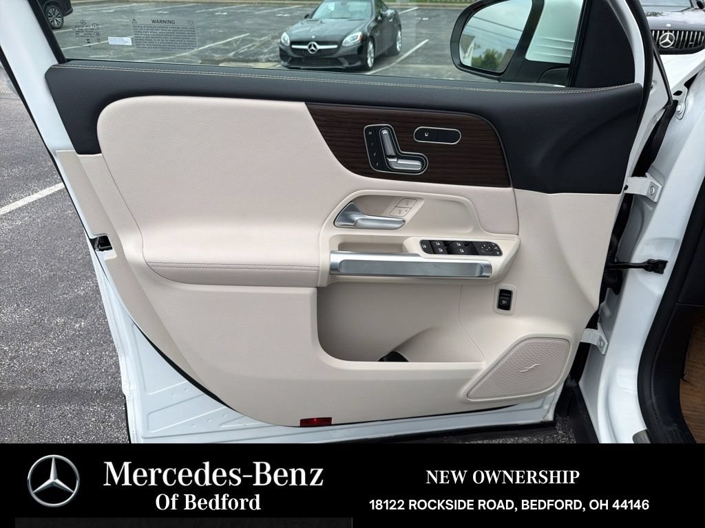 New 2026 Mercedes-Benz GLB 250 4MATIC image 7