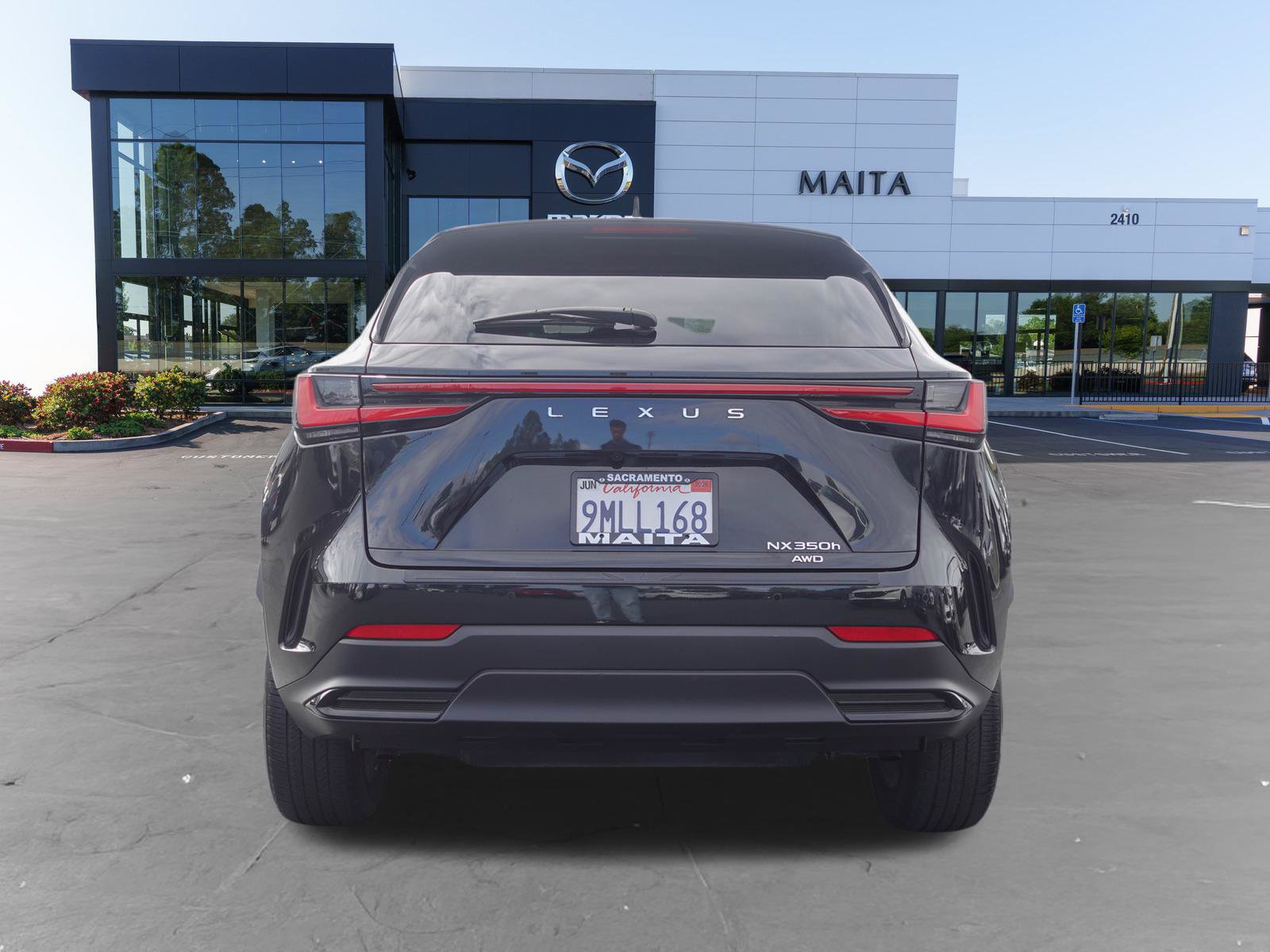 Used 2025 Lexus NX 350h AWD w/ Accessory Package (Z2) image 4
