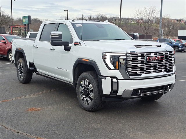 New 2026 GMC Sierra 2500 Denali w/ Denali Reserve Package image 3