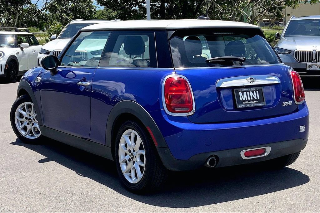 Used 2019 MINI Cooper 2-Door Hardtop w/ Signature Upholstery Package FWD image 8