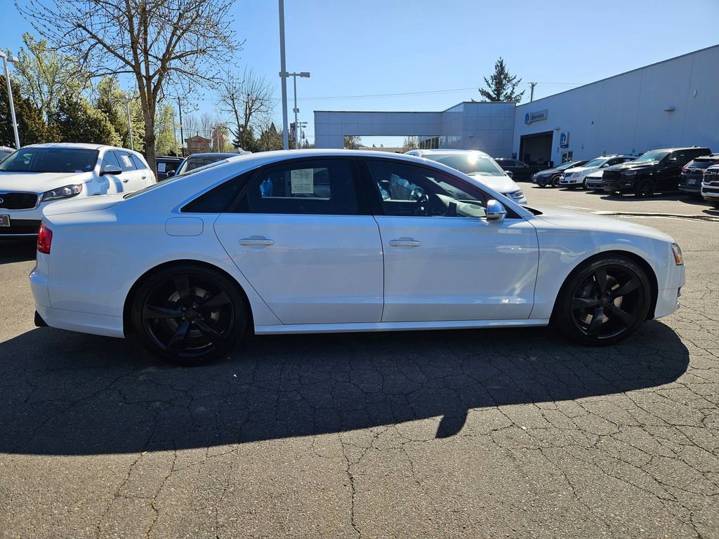 Used 2014 Audi S8 image 8