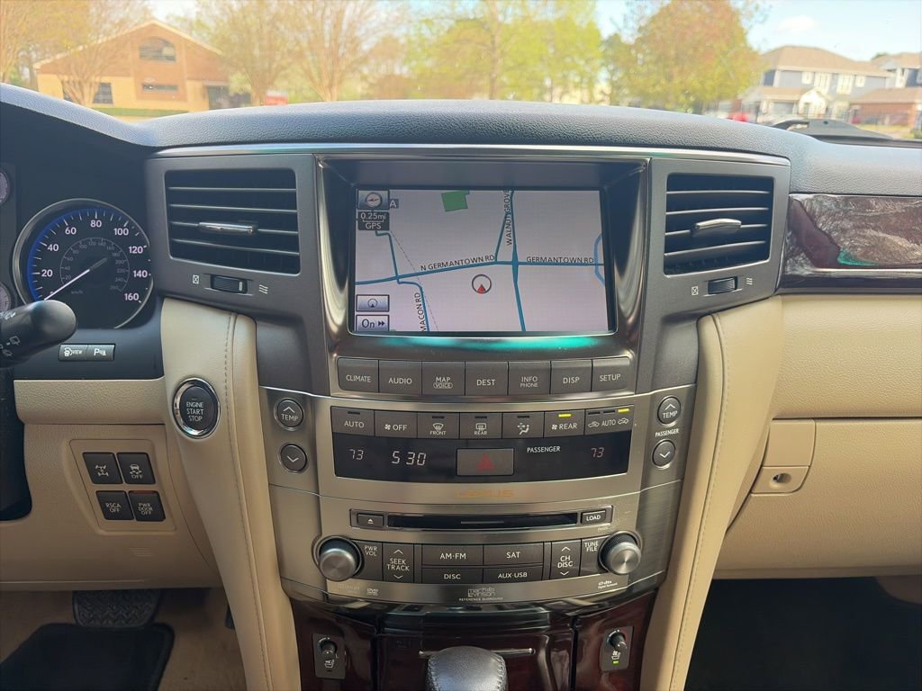 Used 2011 Lexus LX 570 4WD w/ Luxury Pkg image 15