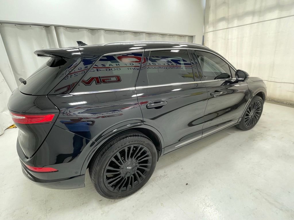 Used 2021 Lincoln Corsair Reserve image 6