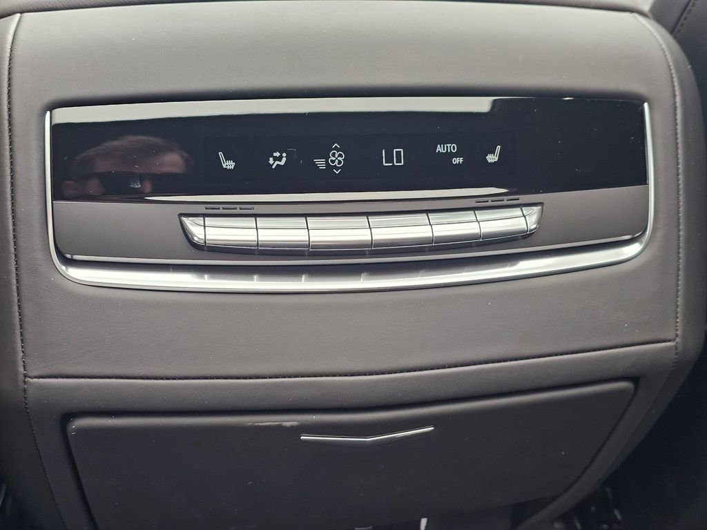 New 2026 Cadillac Escalade Platinum Sport AWD/4WD image 19