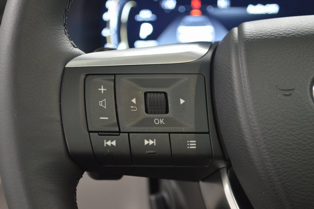 Certified 2026 INFINITI QX60 Luxe image 21