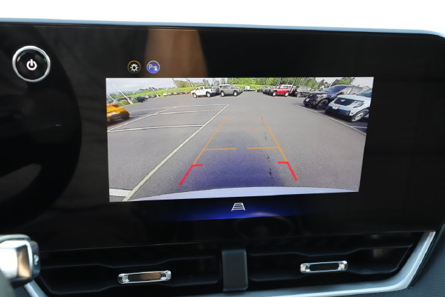 Used 2026 Chevrolet Equinox LT AWD/4WD image 27