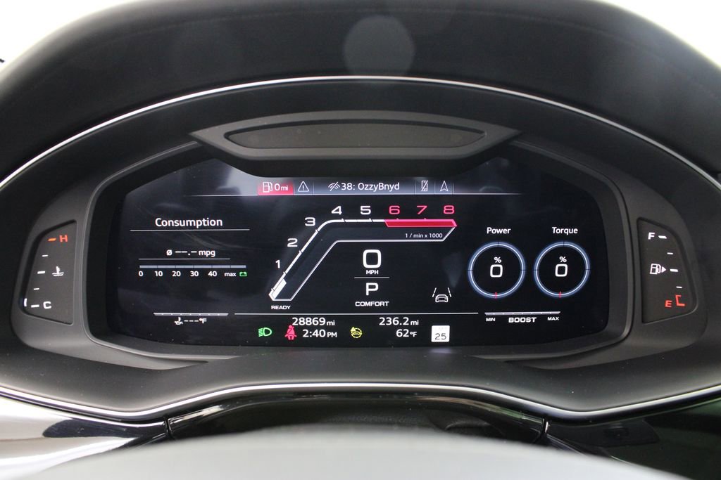 Used 2023 Audi RS Q8 w/ Black Optic Package image 10