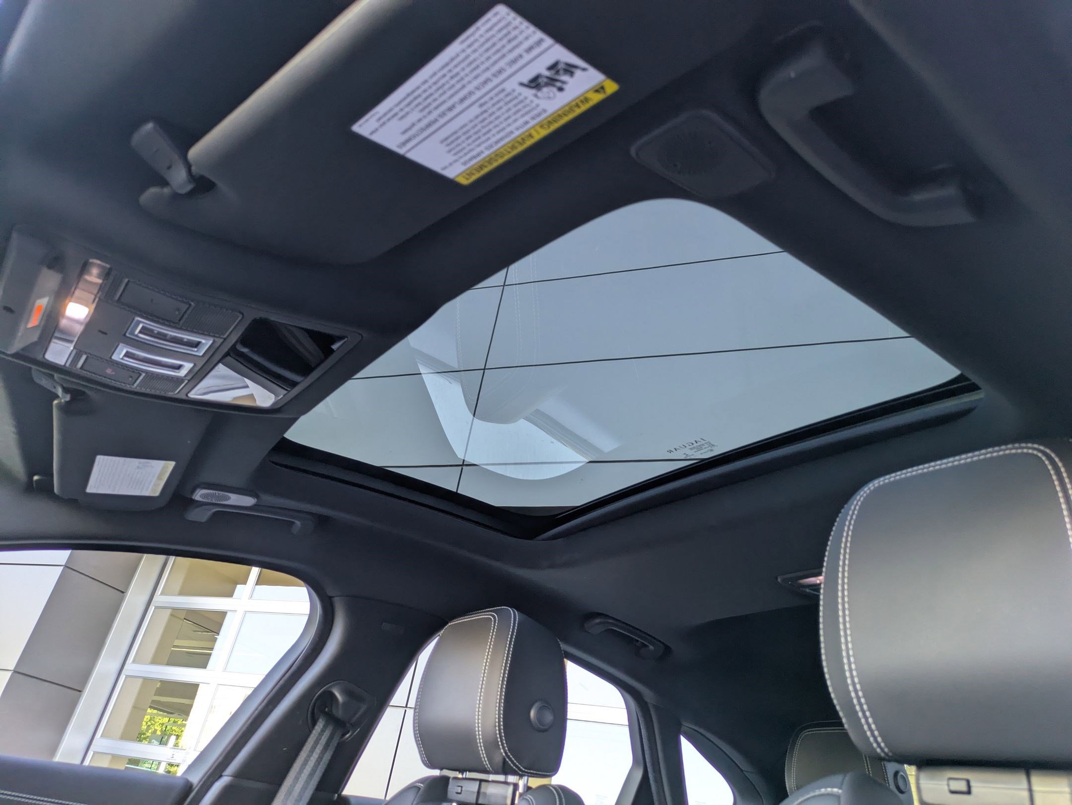 Used 2024 Jaguar XF R-Dynamic SE image 27