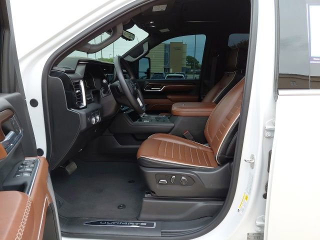 Used 2024 GMC Sierra 3500 Denali Ultimate AWD/4WD image 26