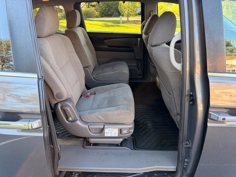 Used 2016 Honda Odyssey EX image 17