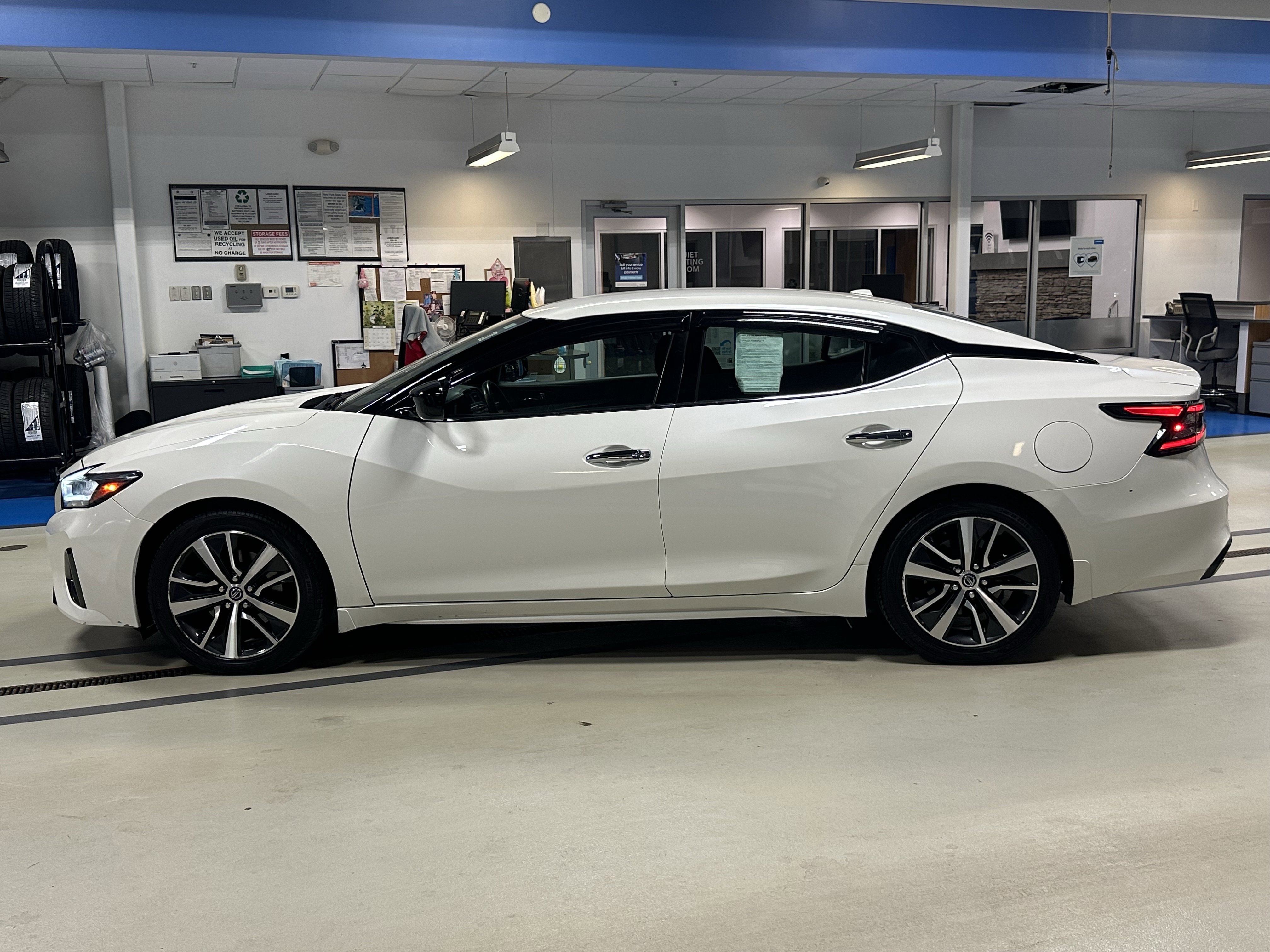 Used 2019 Nissan Maxima 3.5 S w/ Floor Mat Group image 18