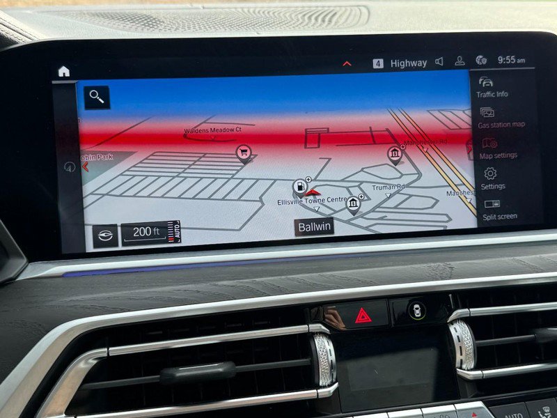 Used 2021 BMW X7 M50i w/ Dynamic Handling Package image 24