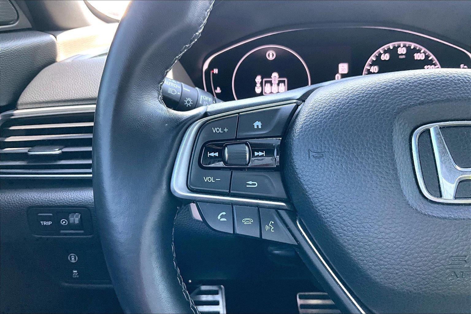 Used 2021 Honda Accord Sport image 18