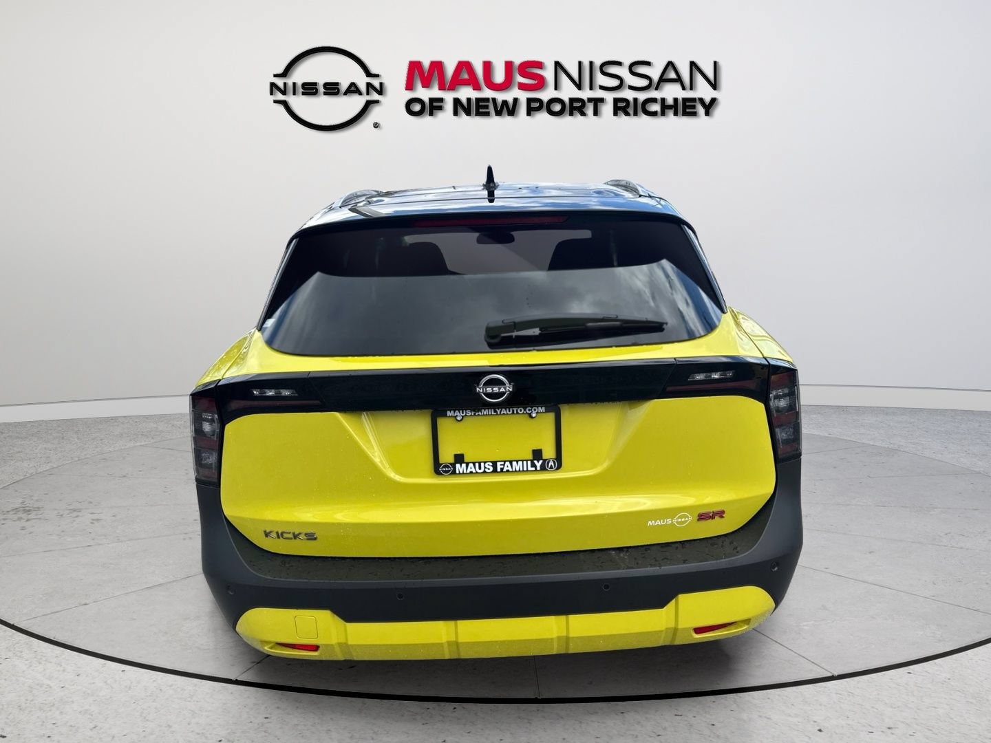 New 2026 Nissan Kicks SR w/ SR Premium Package FWD image 7