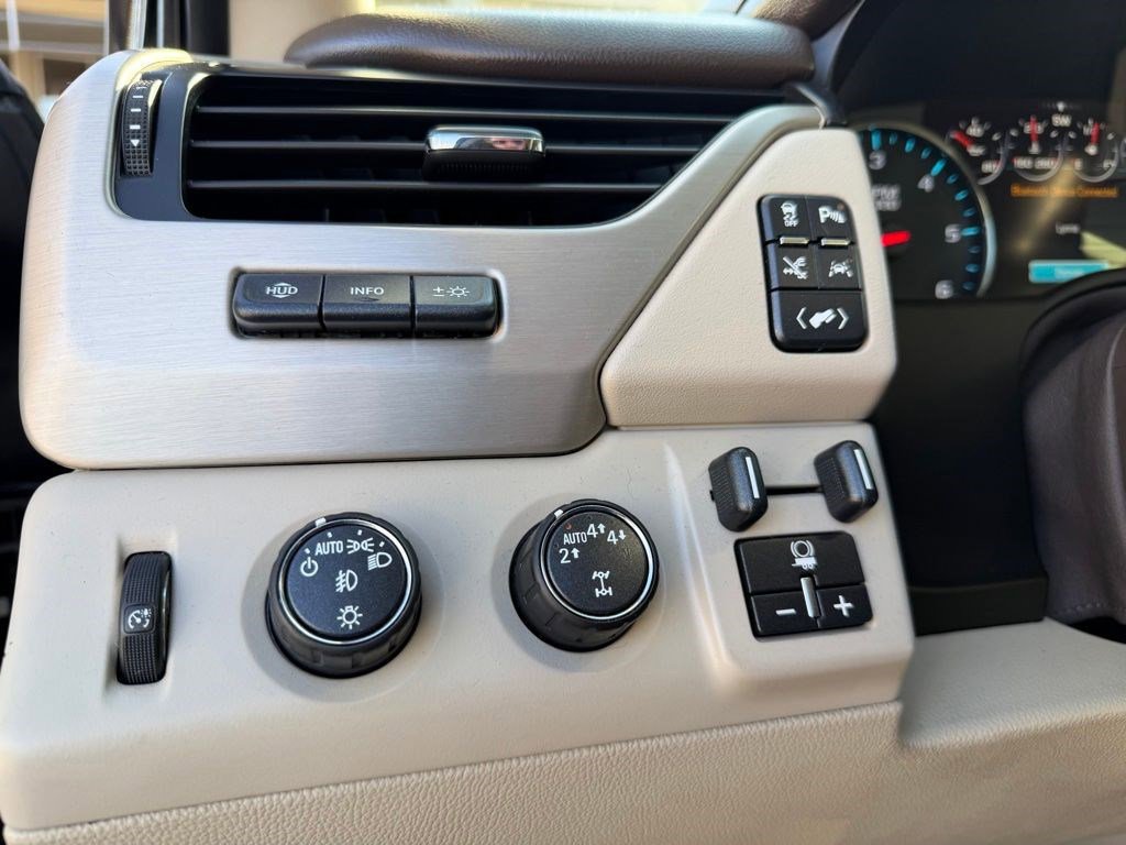 Used 2019 GMC Yukon Denali w/ Denali Ultimate Package image 9