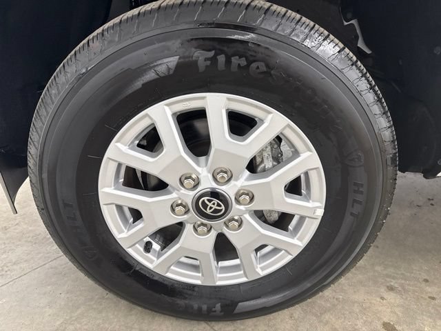 Used 2025 Toyota Tacoma SR AWD/4WD image 9
