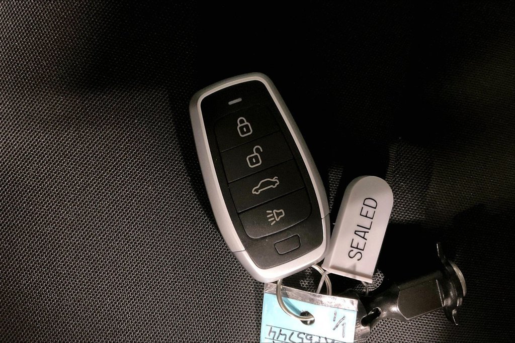 Used 2025 Ford Bronco Sport Big Bend w/ Convenience Package AWD/4WD image 12