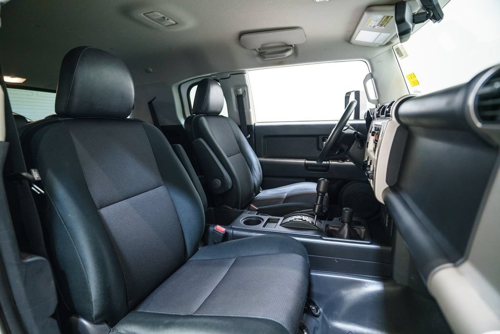 Used 2010 Toyota FJ Cruiser 4WD image 17