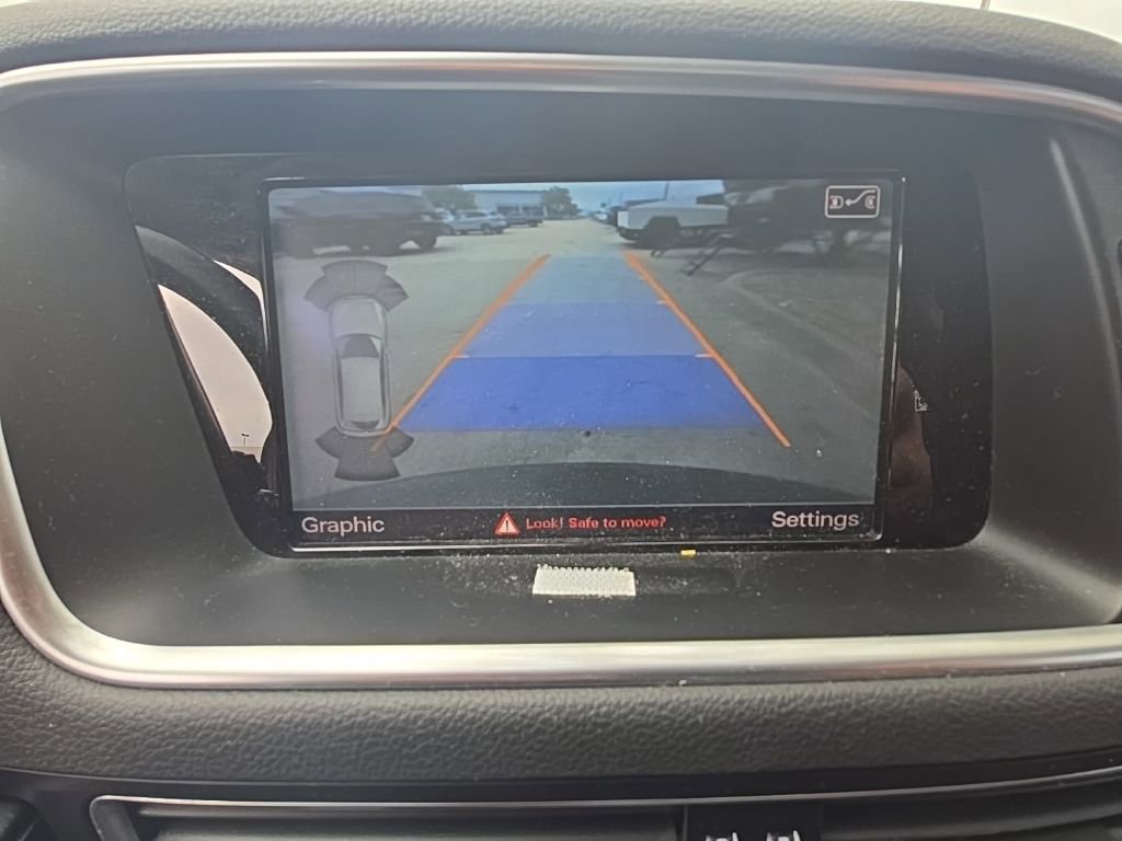 Used 2017 Audi Q5 2.0T Premium Plus w/ Technology Package image 21