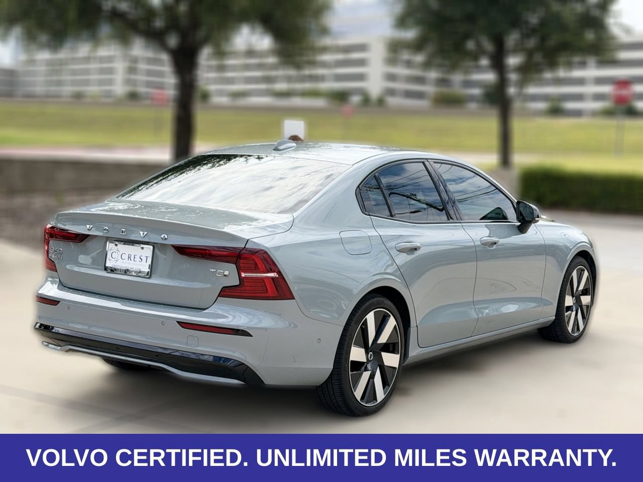 Certified 2025 Volvo S60 T8 Plus w/ Climate Package AWD/4WD image 7