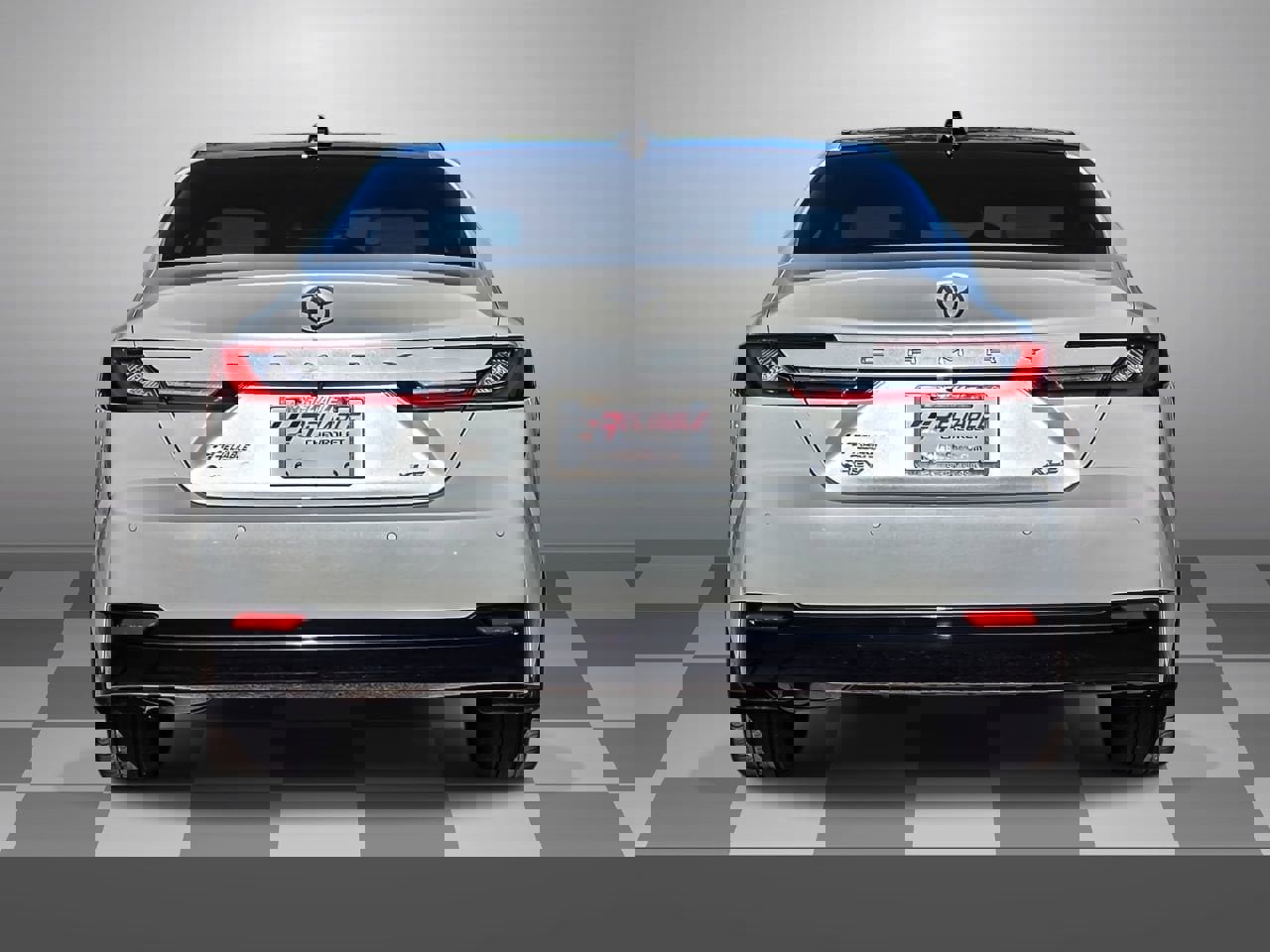 Used 2025 Toyota Camry XLE w/ Premium Plus Package image 5