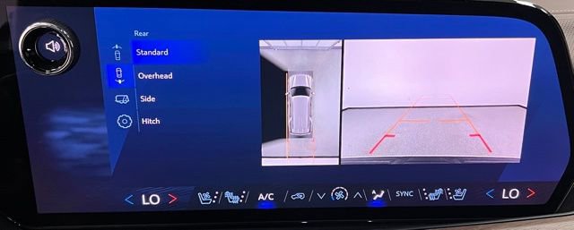 Used 2025 Chevrolet Tahoe High Country AWD/4WD image 36