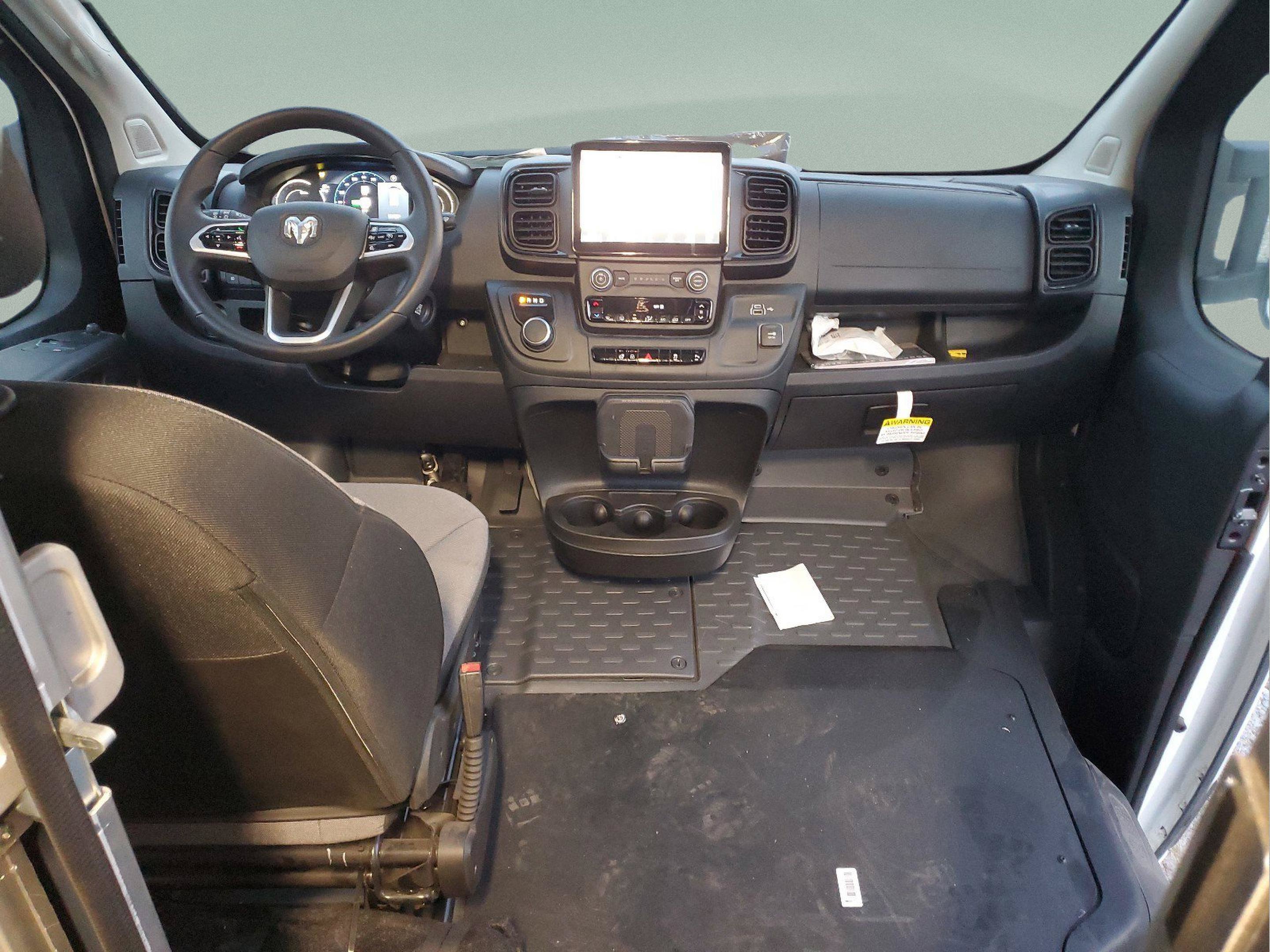 New 2025 RAM ProMaster 3500 FWD image 12
