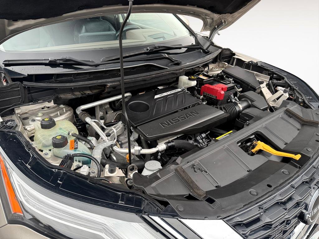 Used 2022 Nissan Rogue Platinum w/ Head-Up Display Package image 24