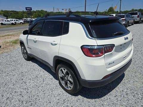 Used 2019 Jeep Compass Limited AWD/4WD image 4