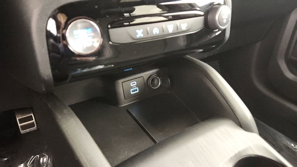 Certified 2023 Ford Escape ST-Line Select w/ Tech Pack #1 image 17