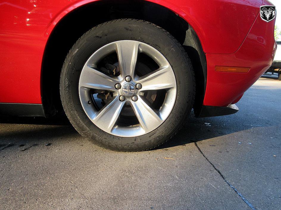 Used 2016 Dodge Challenger SXT image 22