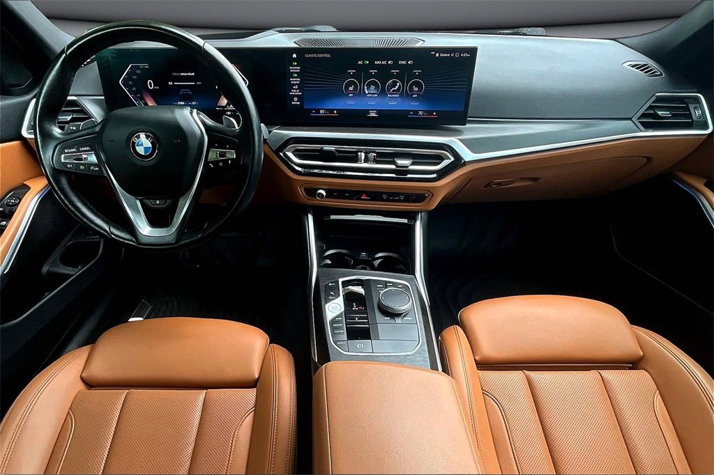 Used 2023 BMW 330i Sedan w/ Premium Package image 7