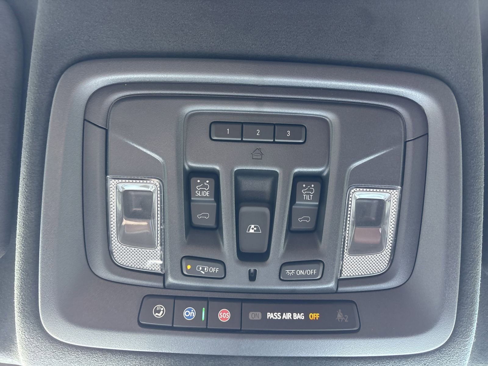 New 2025 GMC Sierra 3500 Denali Ultimate image 4