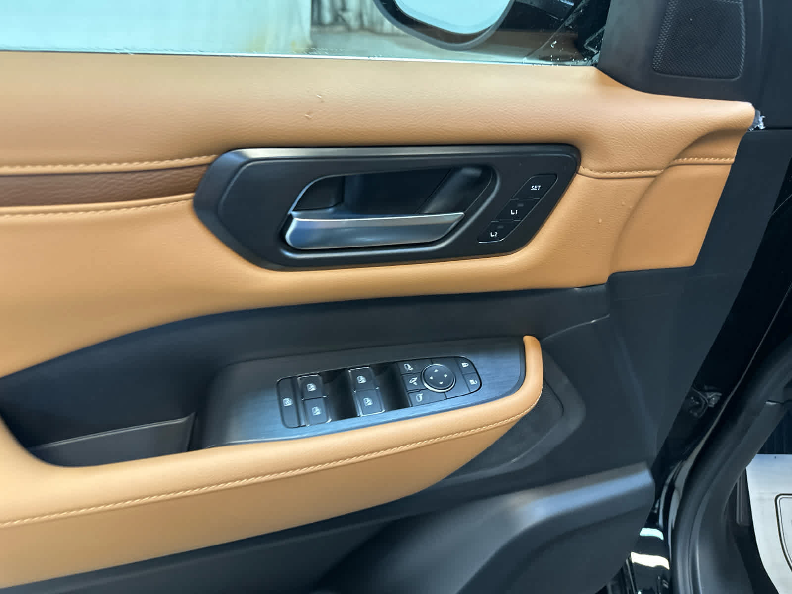 New 2026 Nissan Armada SL w/ Captain's Chari Seat Package AWD/4WD image 19
