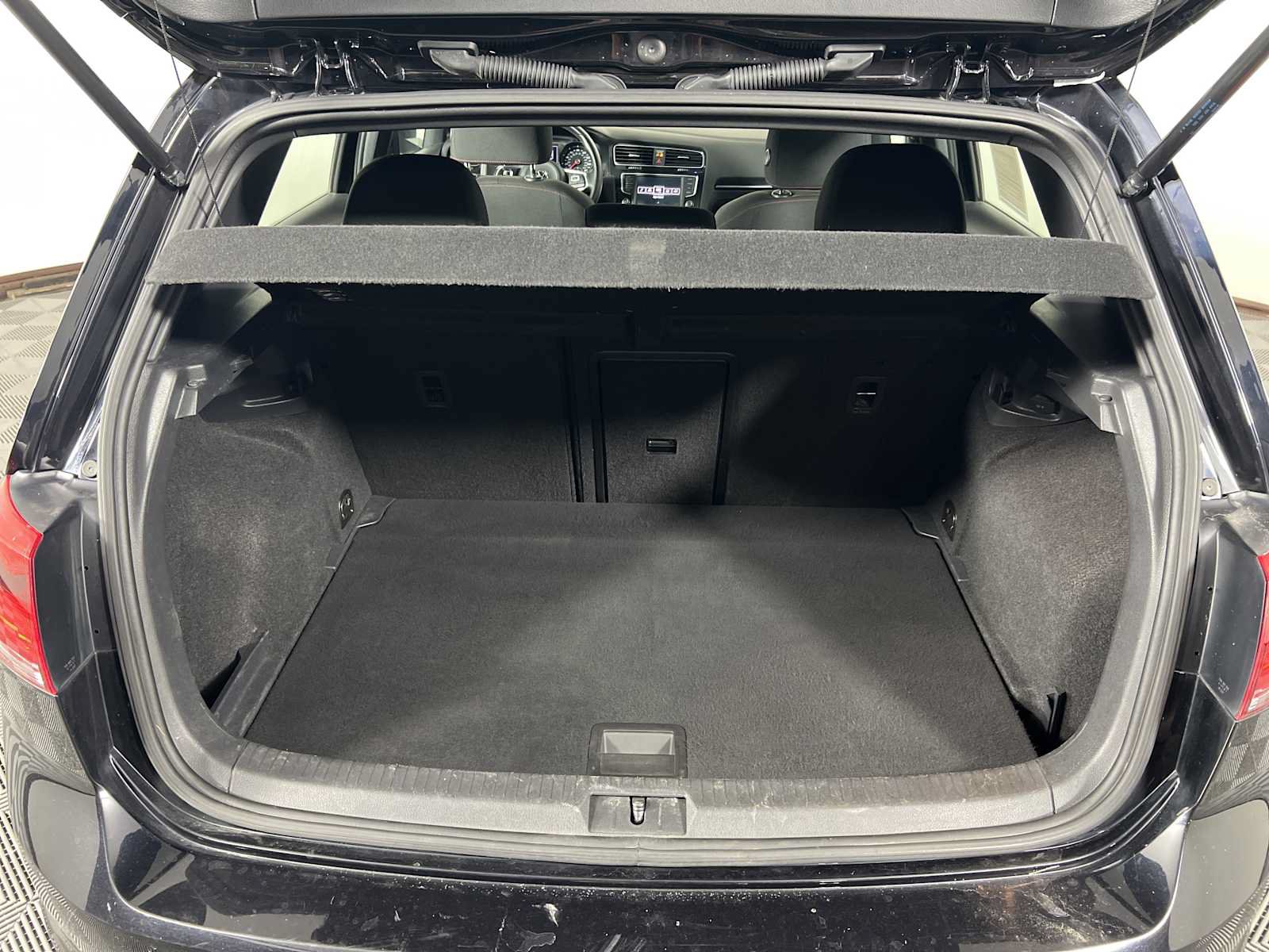 Used 2017 Volkswagen GTI S FWD image 18