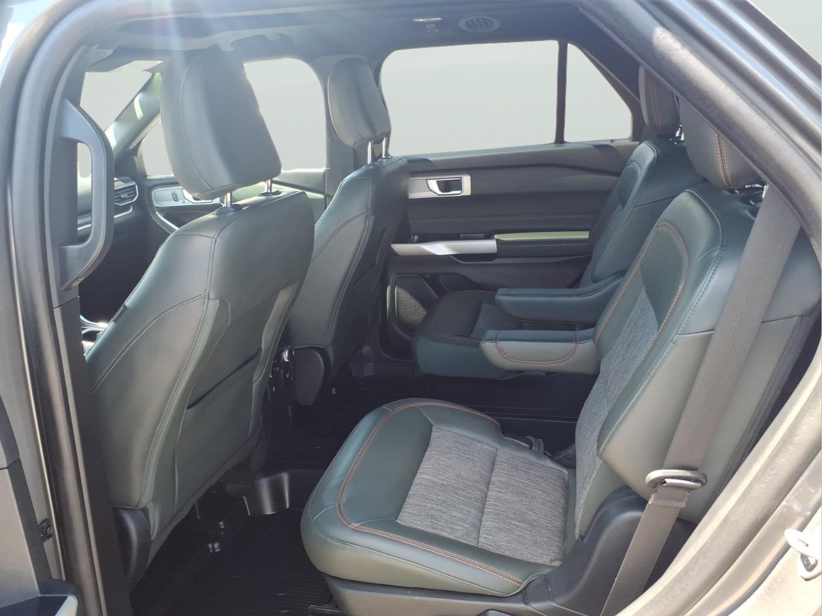 Used 2023 Ford Explorer Timberline w/ Timberline Technology Package AWD/4WD image 9