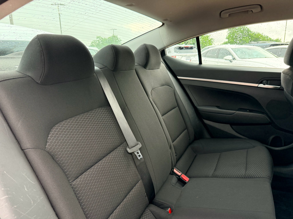 Used 2020 Hyundai Elantra SE w/ Cargo Package (C1) FWD image 22