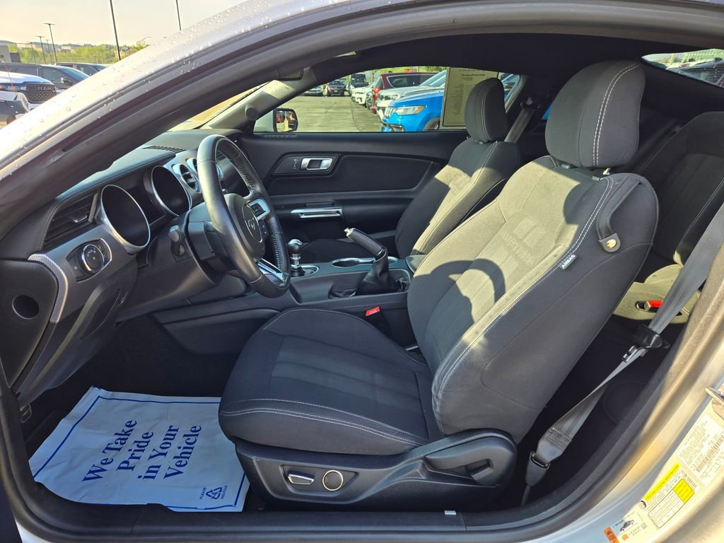 Used 2019 Ford Mustang GT w/ Black Accent Package RWD image 15