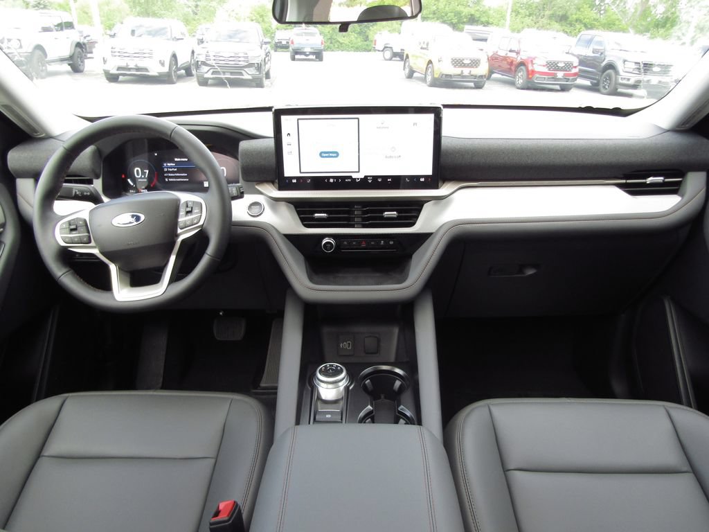 New 2026 Ford Explorer Active w/ Active Comfort Package AWD/4WD image 14