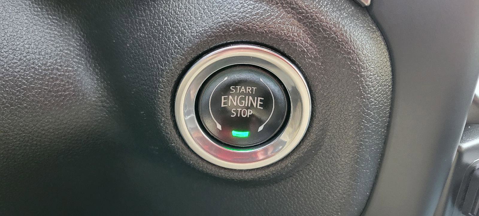 Used 2020 Chevrolet Silverado 1500 LTZ w/ LTZ Convenience Package AWD/4WD image 12