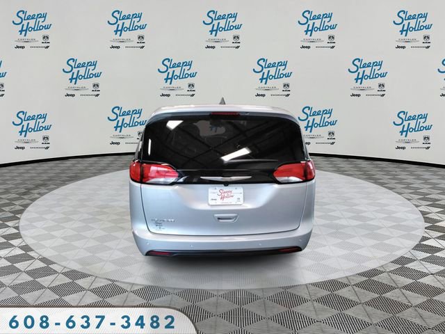 New 2026 Chrysler Voyager LX image 6