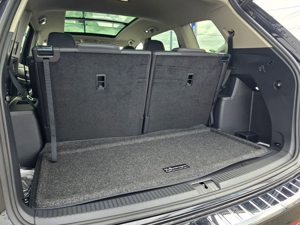 New 2025 Volkswagen Atlas SEL image 15
