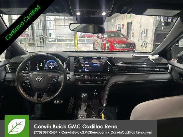 Used 2025 Toyota Camry SE FWD image 31