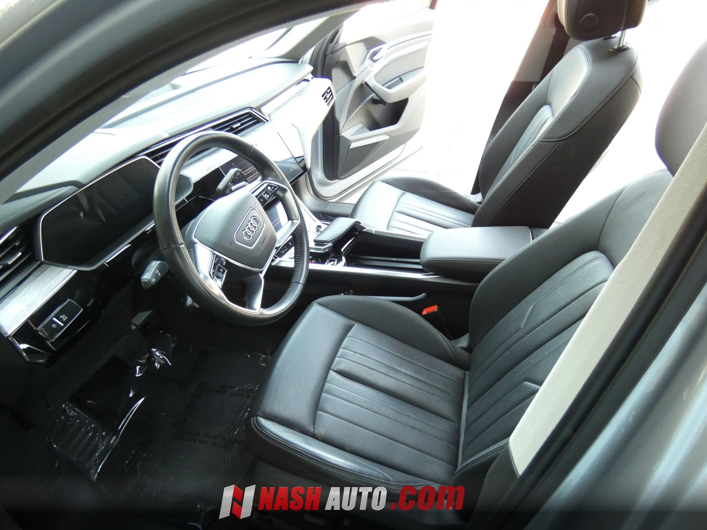Used 2021 Audi e-tron Premium Plus AWD/4WD image 47