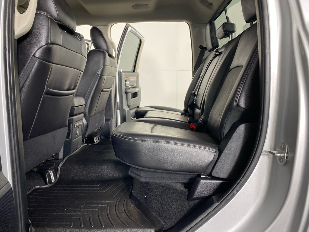 Used 2017 RAM 1500 Laramie w/ Convenience Group AWD/4WD image 21