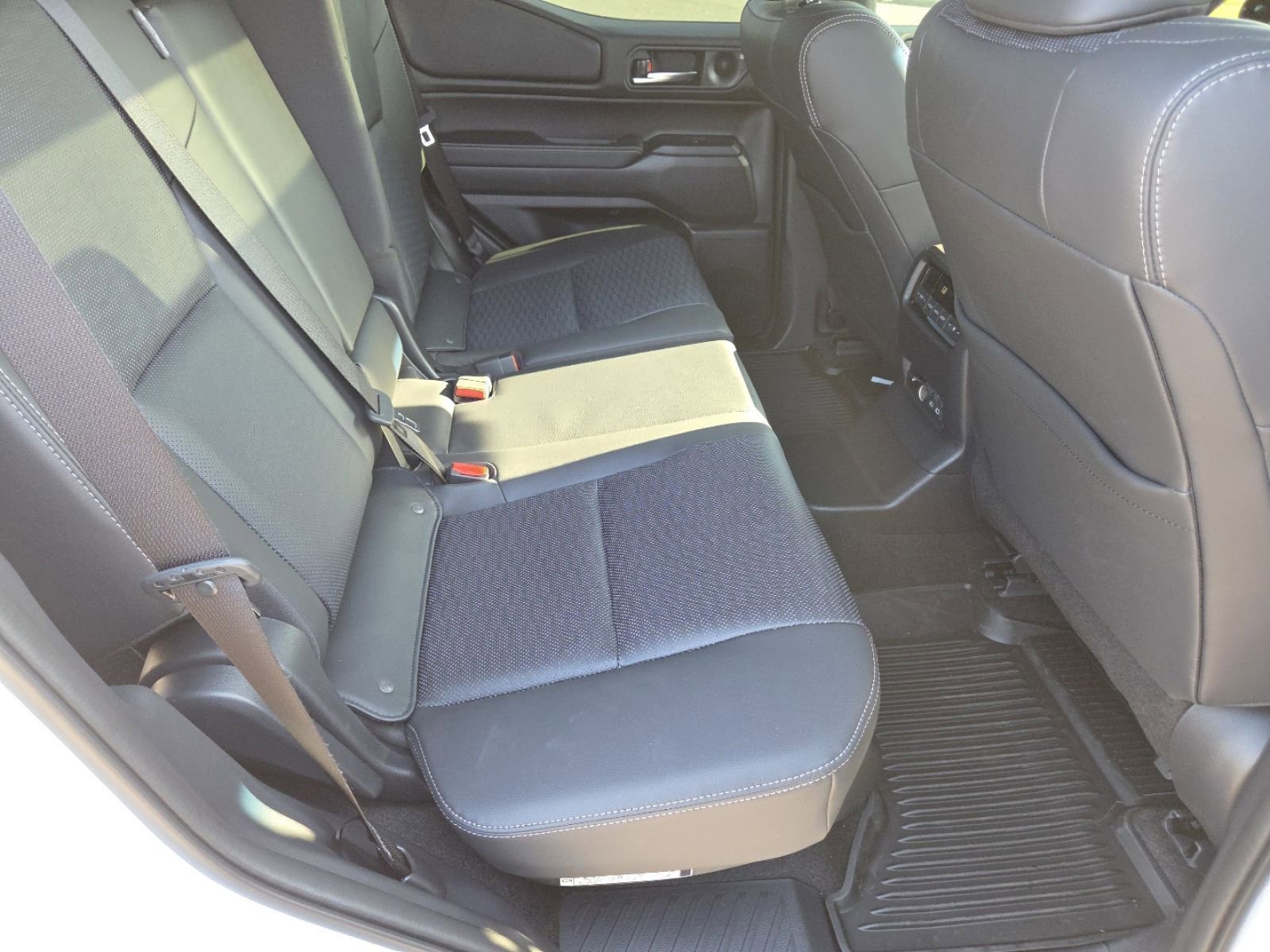 Used 2026 Toyota Land Cruiser w/ Premium Package AWD/4WD image 27